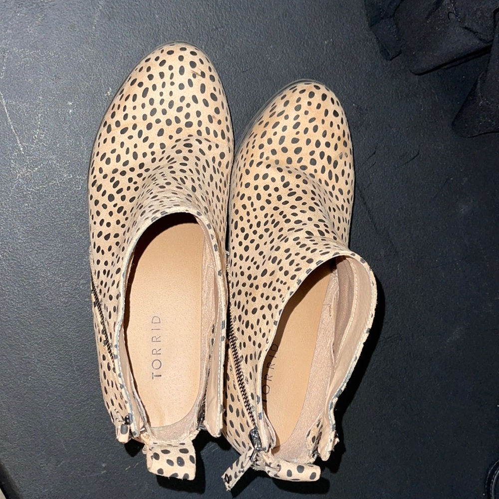 Torrid Cheetah Booties size 9.5